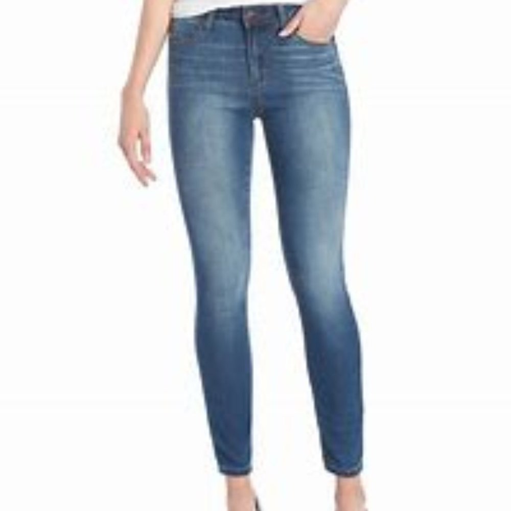 Tahari Jeans !